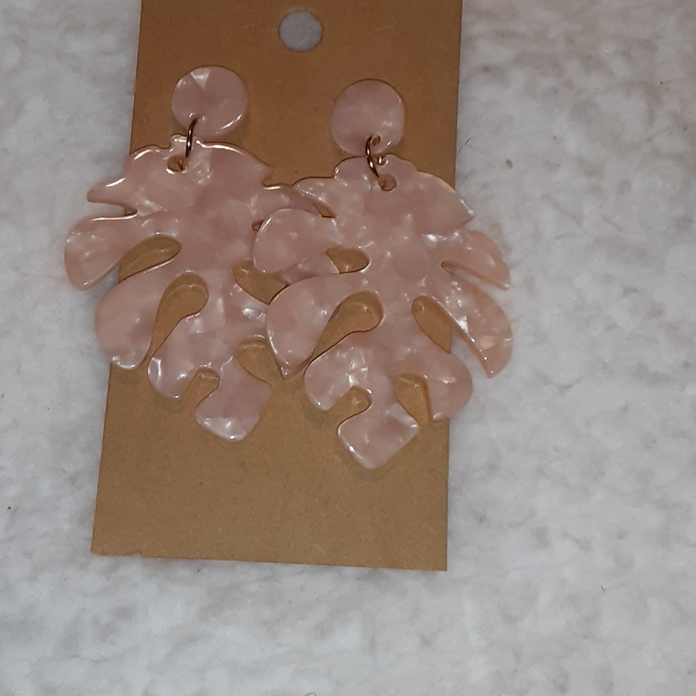 Dangle earrings 2/$10